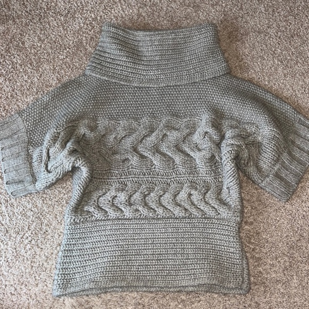 Dex taupe cowl neckline short sleeve sweater size M